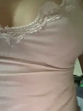 Snapshot of Ruby_bear chatting on March 20, 2025, 3:56 am Ruby bear online show from March 20, 2025, 3:56 am