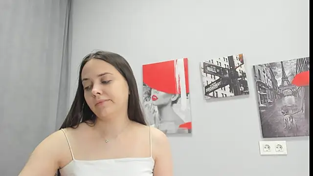 Snapshot of Tiny_JuJu chatting on February 3, 2026, 1:16 am Tiny JuJu online show from February 3, 2026, 1:16 am