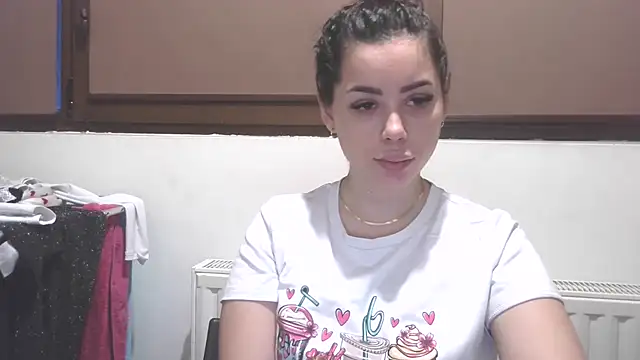 LovelyJulliette online show from February 14, 2026, 3:45 pm