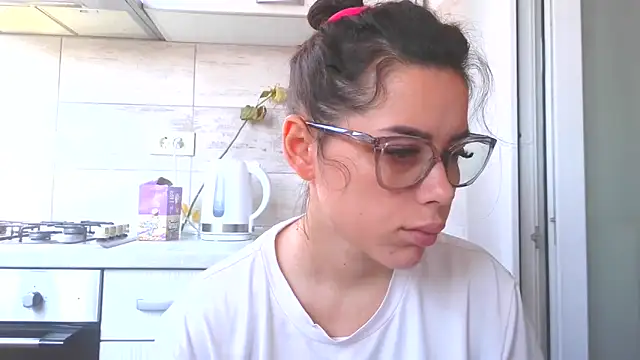 LovelyJulliette online show from October 28, 2025, 10:36 am