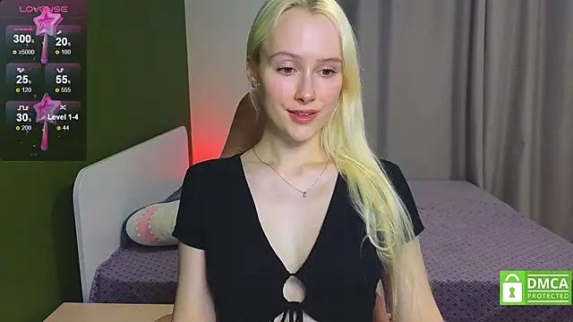 Snapshot of CaseyLabow chatting on November 25, 2025, 3:51 am CaseyLabow online show from November 25, 2025, 3:51 am