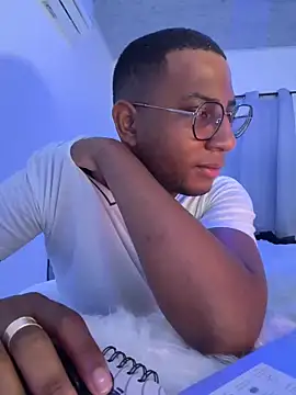 Arwens bell08 online show from March 6, 2025, 11:31 pm