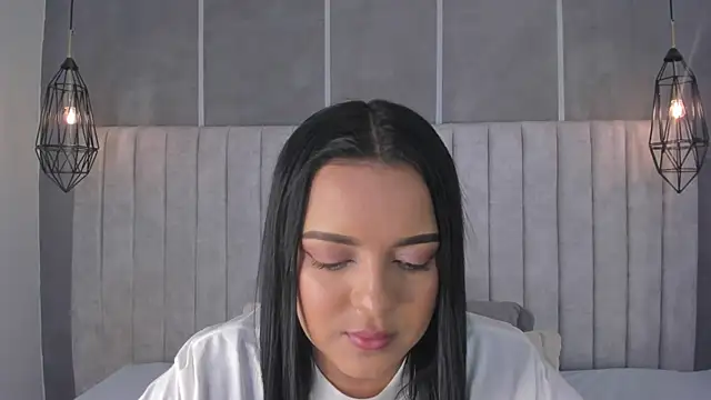 lea gray online show from March 10, 2025, 7:29 pm