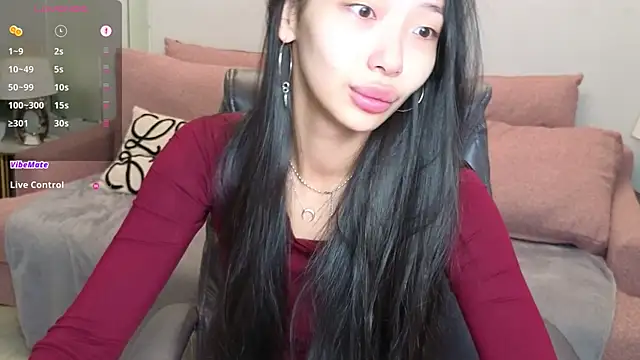  MIURA  online show from October 2, 2025, 1:09 am