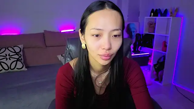  MIURA  online show from November 25, 2025, 1:06 am