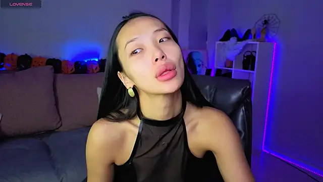  MIURA  online show from October 30, 2025, 1:04 am