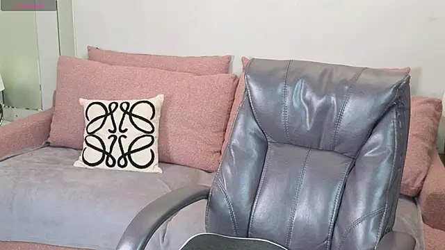  MIURA  online show from September 9, 2025, 1:05 am