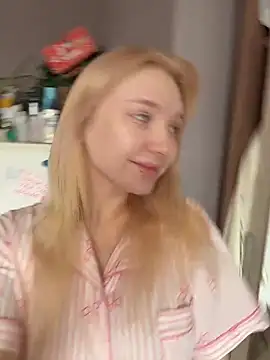 AmmyHot online show from February 14, 2026, 4:13 am