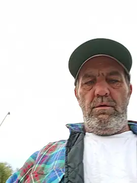 Hotbodyscottie online show from January 18, 2026, 1:14 pm