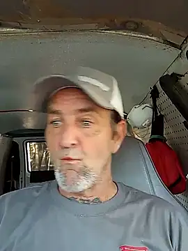 Snapshot of Hotbodyscottie chatting on February 10, 2025, 6:13 pm Hotbodyscottie online show from February 10, 2025, 6:13 pm