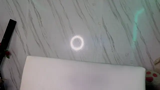 jeimy garcia online show from October 22, 2025, 12:04 pm