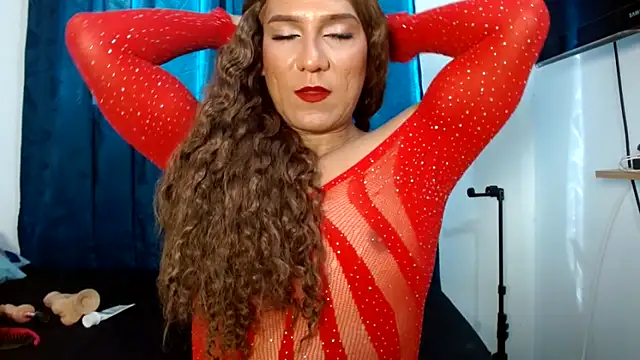 Snapshot of luisaqueenxxx chatting on May 13, 2026, 8:38 pm luisaqueenxxx online show from May 13, 2026, 8:38 pm