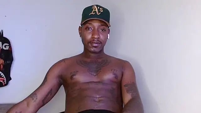 Snapshot of king__Black chatting on December 18, 2025, 1:22 am king Black online show from December 18, 2025, 1:22 am