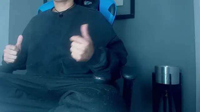 Snapshot of Mistress_dominick chatting on January 15, 2026, 2:37 am Mistress dominick online show from January 15, 2026, 2:37 am