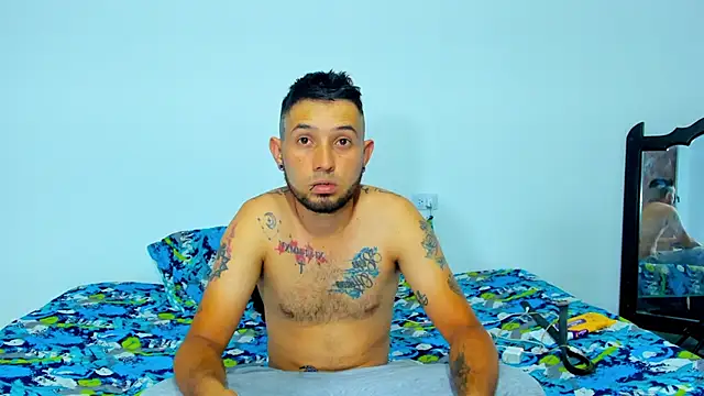 Snapshot of Bad_Couple_1 chatting on March 9, 2025, 11:14 pm Bad Couple 1 online show from March 9, 2025, 11:14 pm