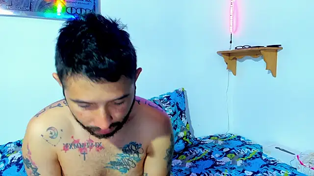 Snapshot of Bad_Couple_1 chatting on February 13, 2025, 6:30 am Bad Couple 1 online show from February 13, 2025, 6:30 am