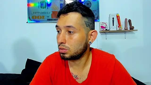 Snapshot of Bad_Couple_1 chatting on March 16, 2025, 9:37 pm Bad Couple 1 online show from March 16, 2025, 9:37 pm