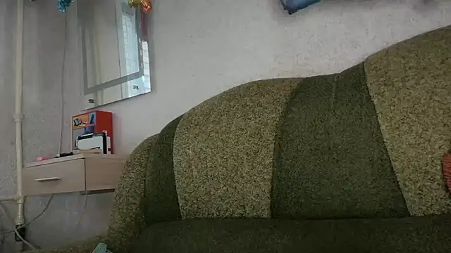 Snapshot of daddyandmyprincess chatting on October 17, 2025, 11:12 am daddyandmyprincess online show from October 17, 2025, 11:12 am