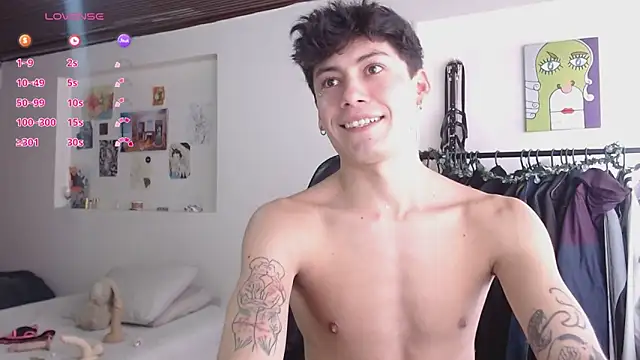 Amahd696 online show from November 10, 2025, 8:03 pm