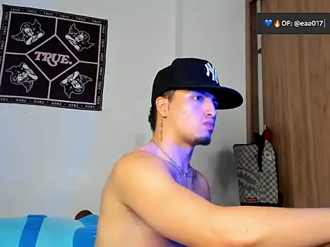 Snapshot of eeaa01 chatting on November 26, 2025, 3:01 pm eeaa01 online show from November 26, 2025, 3:01 pm