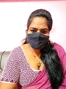 melina214 online show from December 2, 2025, 3:41 am