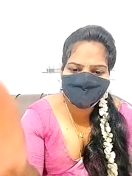 melina214 online show from March 4, 2026, 4:09 am