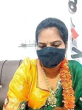 Snapshot of melina214 chatting on February 24, 2026, 5:19 am melina214 online show from February 24, 2026, 5:19 am