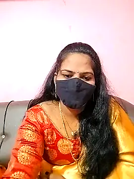 Snapshot of melina214 chatting on October 13, 2025, 3:30 am melina214 online show from October 13, 2025, 3:30 am