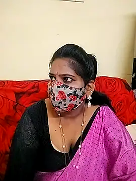 melina214 online show from April 24, 2026, 4:09 pm