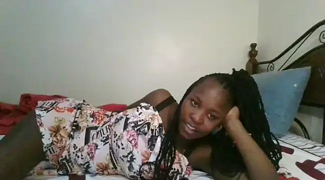 Snapshot of Sonnia_ chatting on February 17, 2025, 4:06 pm Sonnia online show from February 17, 2025, 4:06 pm