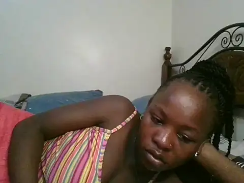 Snapshot of Sonnia_ chatting on February 14, 2025, 2:33 pm Sonnia online show from February 14, 2025, 2:33 pm