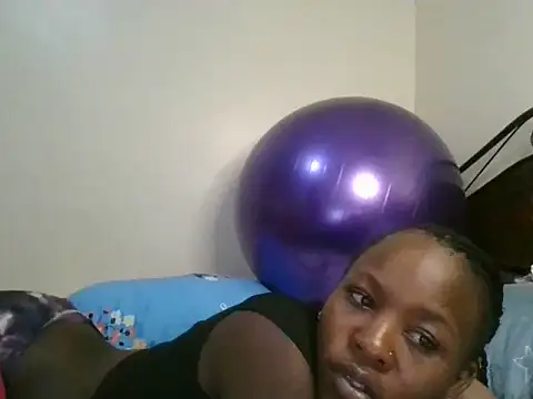 Snapshot of Sonnia_ chatting on February 22, 2025, 10:52 pm Sonnia online show from February 22, 2025, 10:52 pm