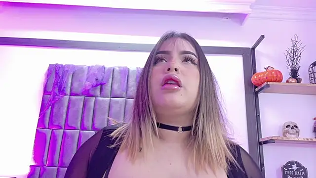 Snapshot of MeryStone chatting on October 22, 2025, 4:01 am MeryStone online show from October 22, 2025, 4:01 am