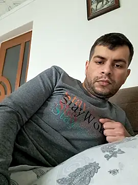 hornny1995 online show from November 23, 2025, 11:53 am