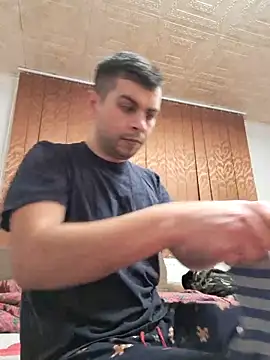 hornny1995 online show from February 17, 2025, 7:01 pm