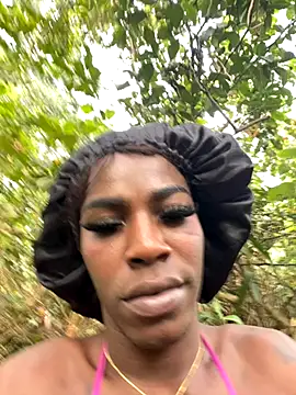 Richchocolatesweet  online show from September 16, 2025, 12:28 pm