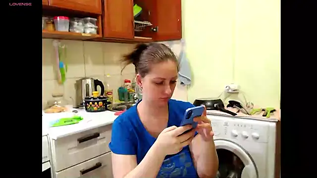 Snapshot of Sakura_Green chatting on March 18, 2025, 7:55 pm Sakura Green online show from March 18, 2025, 7:55 pm