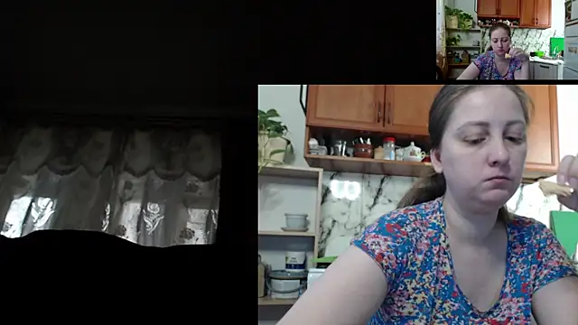 Snapshot of Sakura_Green chatting on November 23, 2025, 6:45 am Sakura Green online show from November 23, 2025, 6:45 am