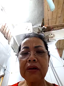 Hotestlove online show from October 28, 2025, 12:00 am