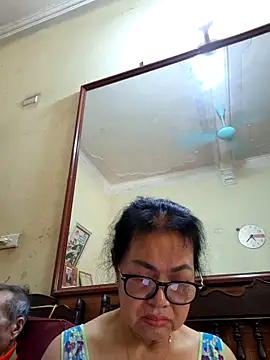 Hotestlove online show from April 13, 2026, 12:25 am