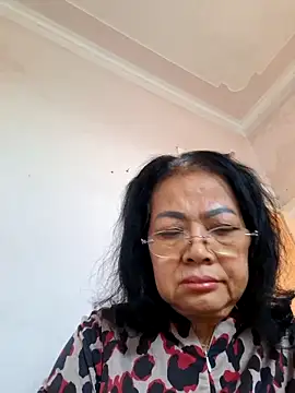 Hotestlove online show from December 14, 2025, 9:26 am