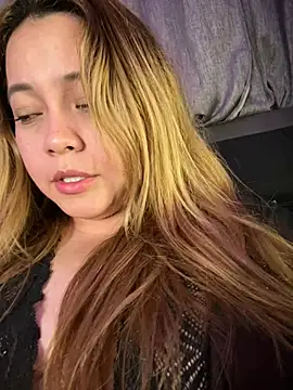 Snapshot of MerlyG chatting on February 20, 2026, 6:26 am MerlyG online show from February 20, 2026, 6:26 am