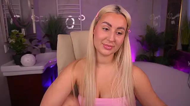 Snapshot of LiaBrazzerr chatting on May 15, 2026, 1:20 pm LiaBrazzerr online show from May 15, 2026, 1:20 pm
