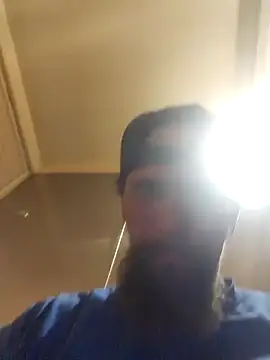 Snapshot of Crackkers chatting on December 31, 2024, 12:00 am Crackkers online show from December 31, 2024, 12:00 am