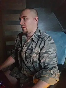 Snapshot of Foxyshaved chatting on November 16, 2025, 6:29 am Foxyshaved online show from November 16, 2025, 6:29 am