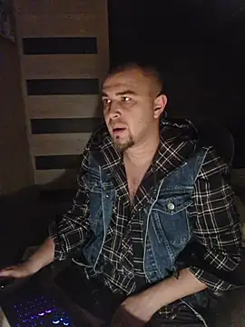 Snapshot of Foxyshaved chatting on October 29, 2025, 2:43 am Foxyshaved online show from October 29, 2025, 2:43 am