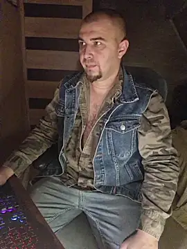 Snapshot of Foxyshaved chatting on November 8, 2025, 4:27 am Foxyshaved online show from November 8, 2025, 4:27 am