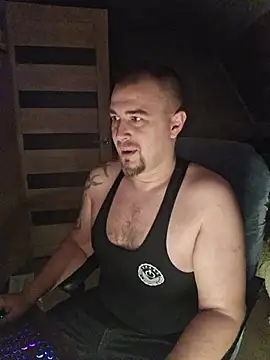 Snapshot of Foxyshaved chatting on November 2, 2025, 5:12 am Foxyshaved online show from November 2, 2025, 5:12 am