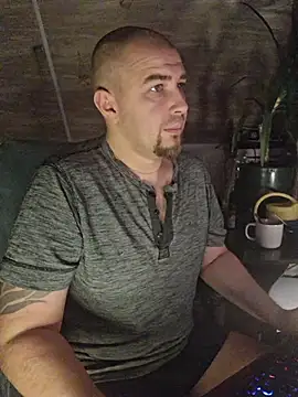 Snapshot of Foxyshaved chatting on November 21, 2025, 2:54 am Foxyshaved online show from November 21, 2025, 2:54 am