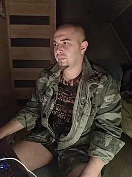 Snapshot of Foxyshaved chatting on November 12, 2025, 3:43 am Foxyshaved online show from November 12, 2025, 3:43 am